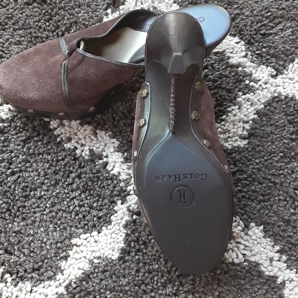 Shoes - Picture 5 of 5